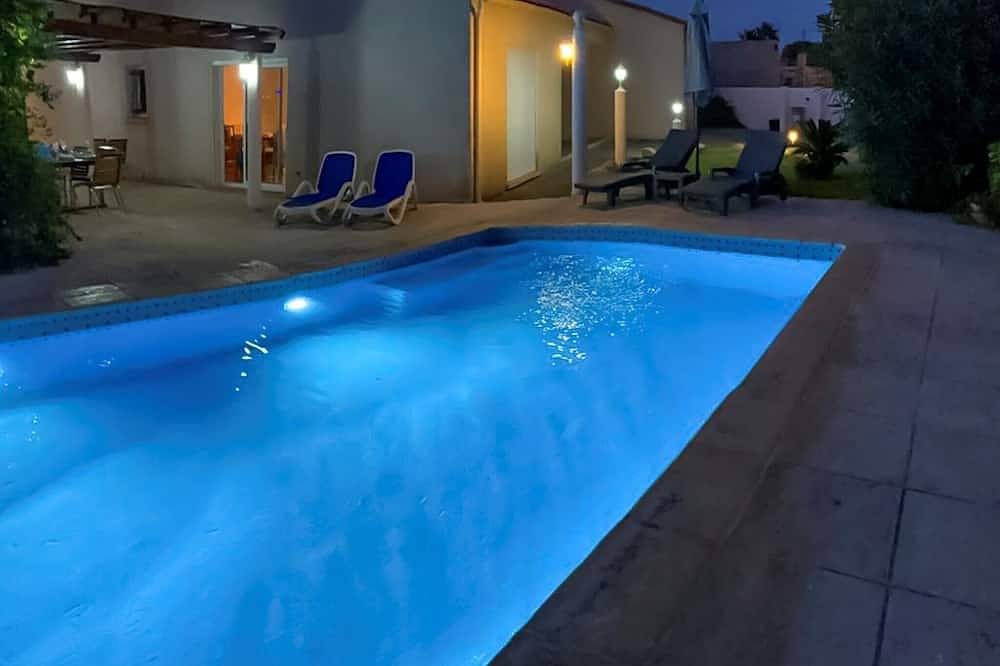 Villa pour 10 Personnes dans Saint-Cyprien, Région de Perpignan