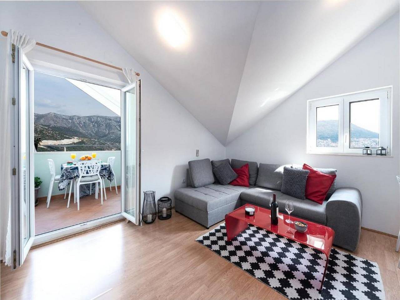 Ganze Wohnung, Apartments Meri & Karla - Two Bedroom Apartment with Balcony and Sea View in Dubrovnik, Grad Dubrovnik