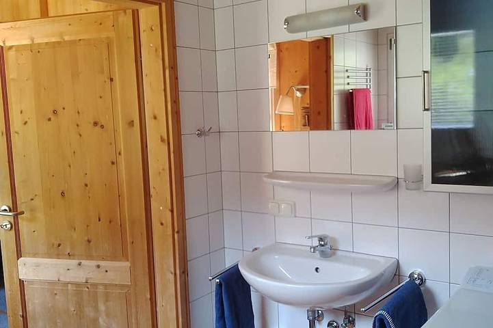 Blockhütte für 9 Personen, mit Whirlpool und Pool sowie Sauna und Garten im Salzburger Land - 4