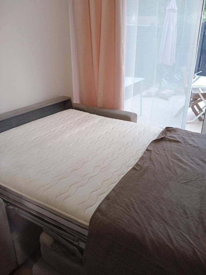 Gîte pour 2 personnes, avec jardin, animaux acceptés à Forcalqueiret - 2