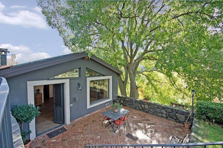 Casa vacanza per 6 persone, con giardino e terrazza in Viagrande