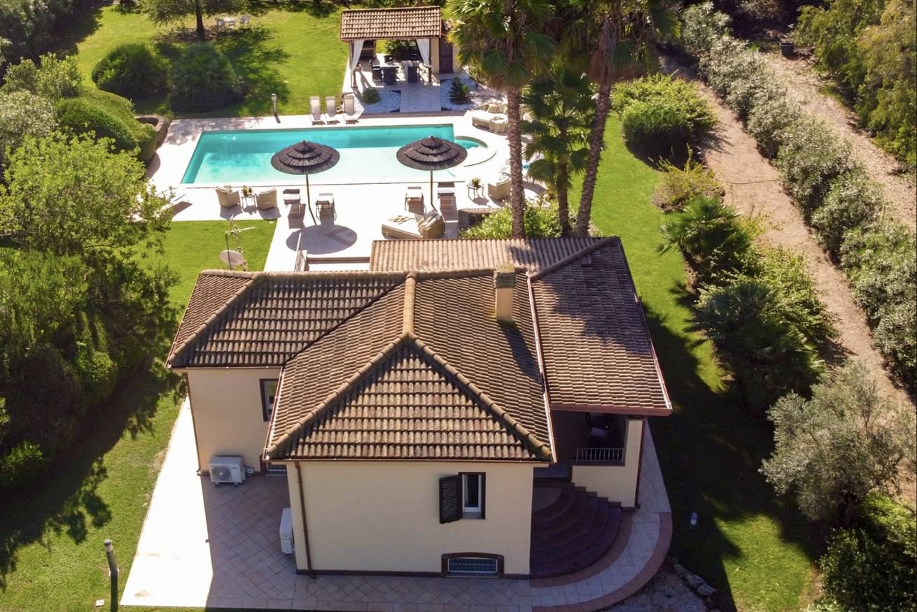 Alghero Villa Morena con ampio giardino e piscina esclusiva in Alghero, Provincia di Sassari