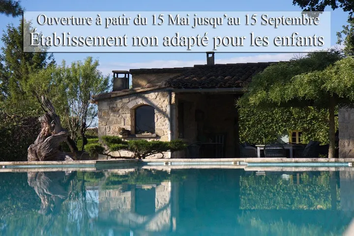 Apartamento de vacaciones para 2 personas, con vistas además de piscina y jardín - 1