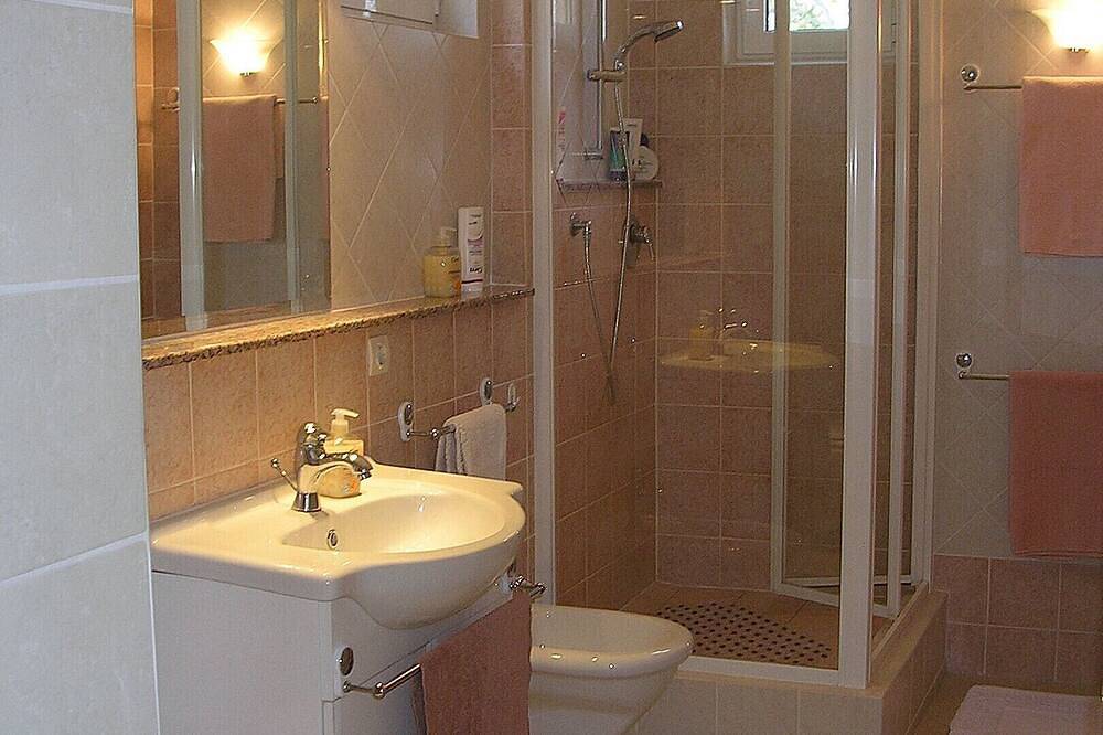 Appartement avec vue sur la mer à Villa del Arte, Leucade, jusqu'à 4 personnes in Ligia, Grèce