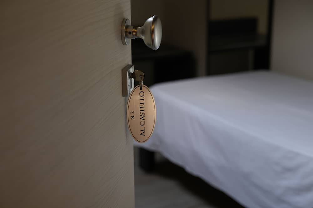 Viscuso House At Castle No. 2 in Aci Castello (Borgo), Aci Castello