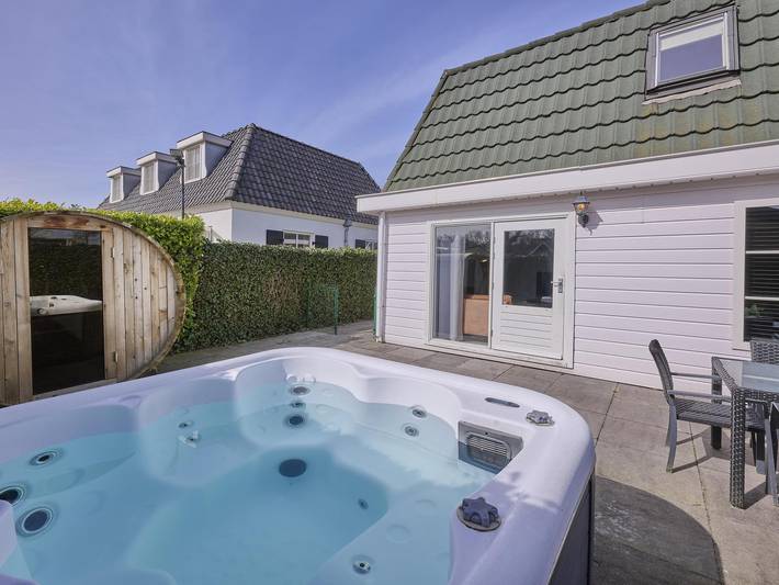 Ferienhaus für 6 Personen, mit Garten und Sauna