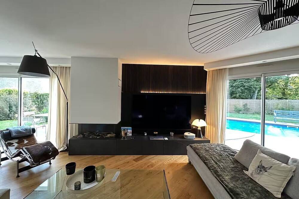 Villa de standing avec piscine chauffée • 9 couchages • Proche Rouen / Paris in Saint-Martin-du-Vivier, Région de Rouen