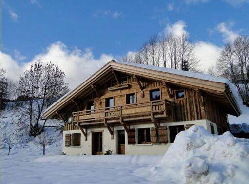 Chambre d’hôte pour 2 personnes, avec Terrasse ainsi que Jardin et Sauna à Les Gets - 2