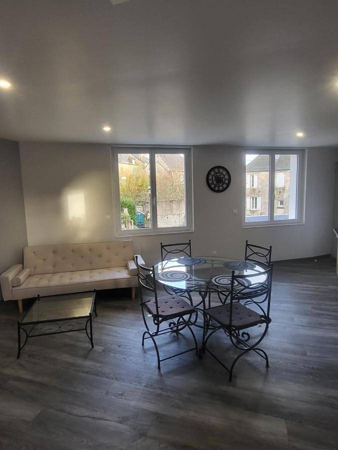 Appartement entier, Evasion in La Souterraine, Région de Guéret
