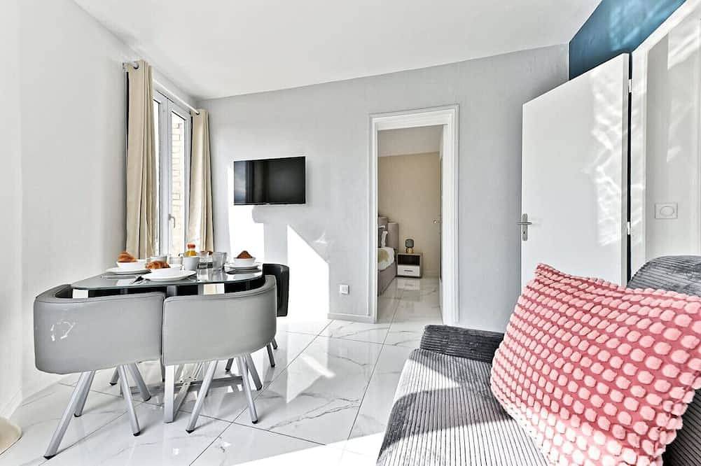 Apartamento entero, Bright, friendly apartment in Gagny, Sena-Saint Denis
