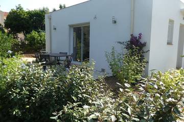 Cottage pour 2 personnes, avec terrasse et jardin dans Plage Du Grand Boucharel Saint Aygulf