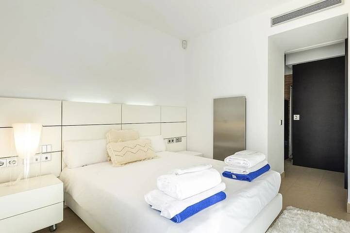Villa Daruma, perfect retreat in the nature of Ibiza in Es Canar, Santa Eulària des Riu