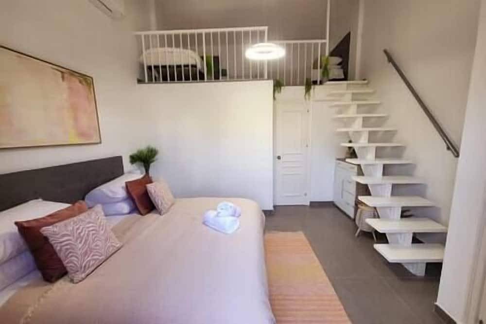 Chic Townhouse by the Sea @ Villacana Playa! in Sun Park (Estepona), Estepona