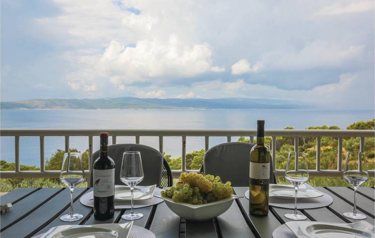 Gîte pour 6 personnes, avec terrasse à Brela - 3