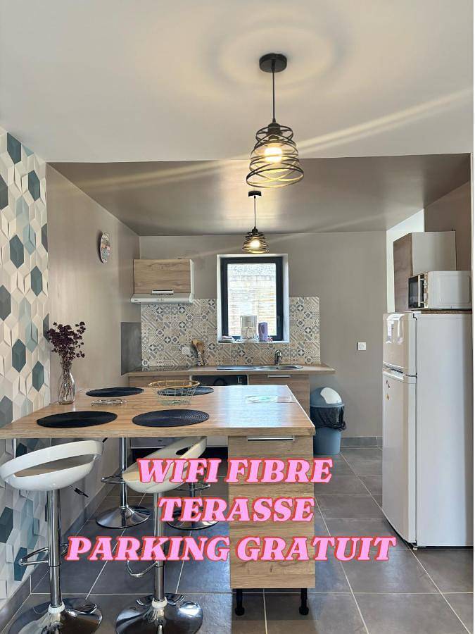Appartement entier, Apartment with Terrace in Bracieux, Sologne