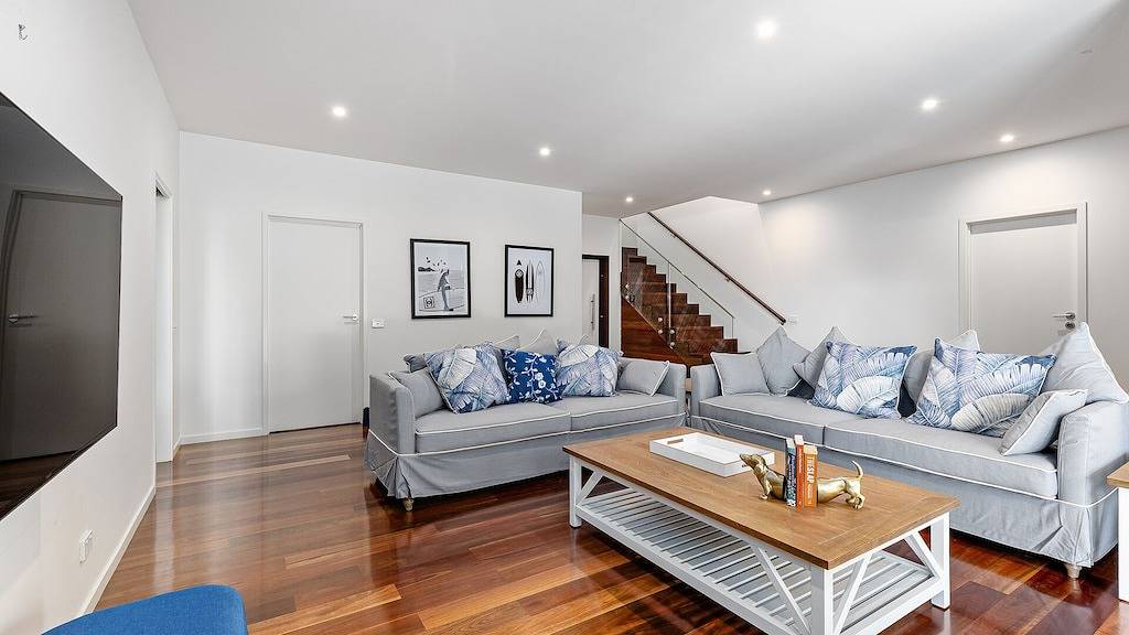 Majestic Mccrae Luxury Pool Views to the Bay in McCrae, Mornington Peninsula