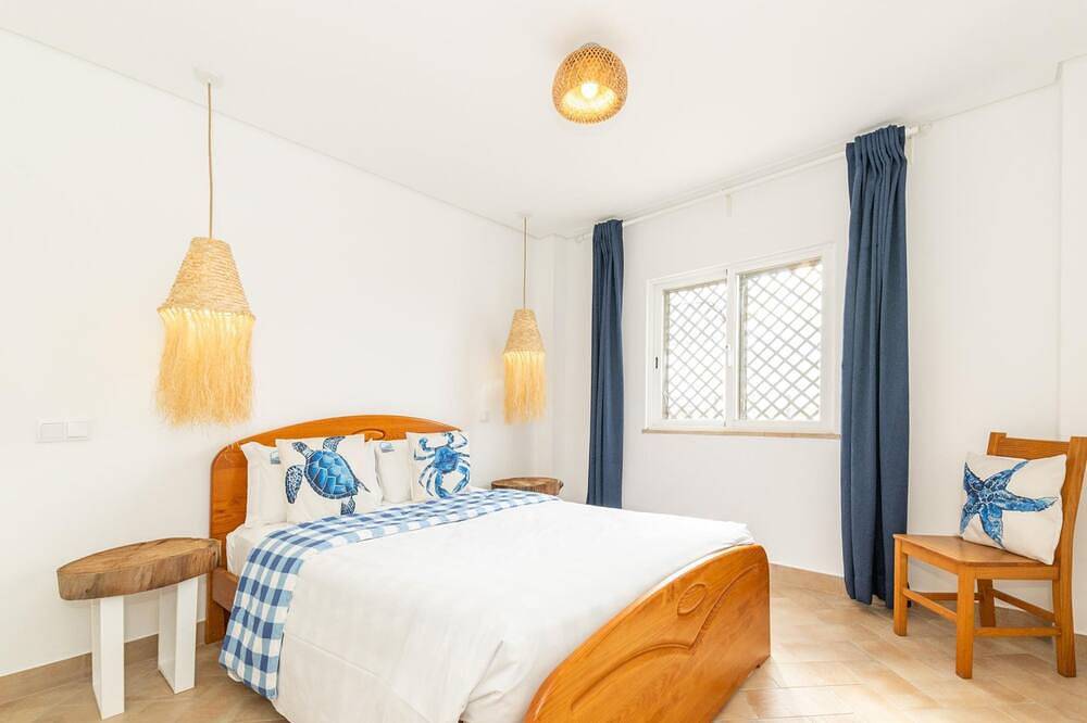 Ganze Wohnung, Refugio da Ria 3 mins da praia pátio central in Cabanas de Tavira, Conceição e Cabanas de Tavira