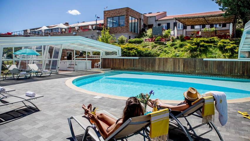 Hôtel pour 2 personnes, avec jacuzzi et sauna ainsi que jardin et piscine à La Palud-sur-Verdon - 2