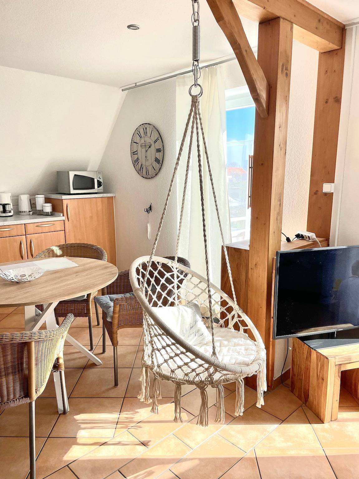 Geheel appartement, Appartement 'Anna Seeluft' met Privéterras en Wi-Fi in Greetsiel, Krummhörn
