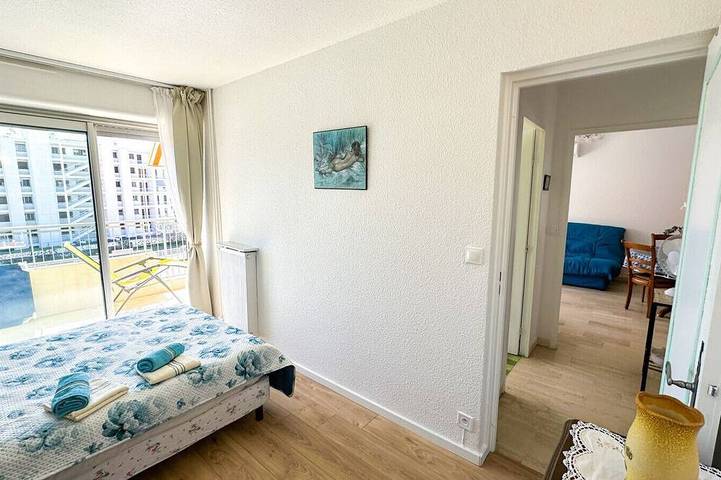 Ganze Wohnung, Charmant Appt de ville avec Vue mer près de Cannes in Golfe-Juan, Vallauris