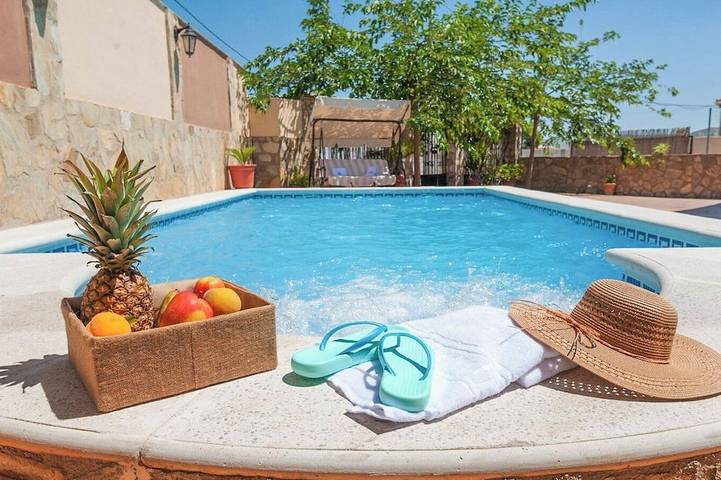 Villa pour 6 personnes, avec jacuzzi et jardin - 1