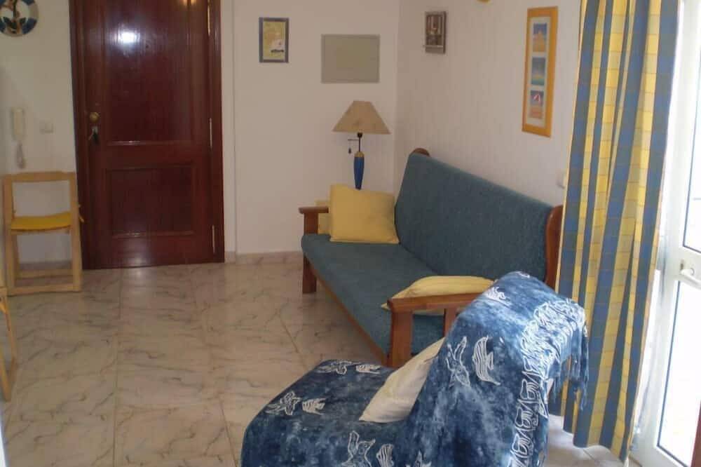 Entire apartment, Apartment description in Vale de Caranguejo, Tavira