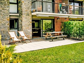 Cottage pour 6 personnes, avec terrasse ainsi que piscine et jardin à Saillagouse