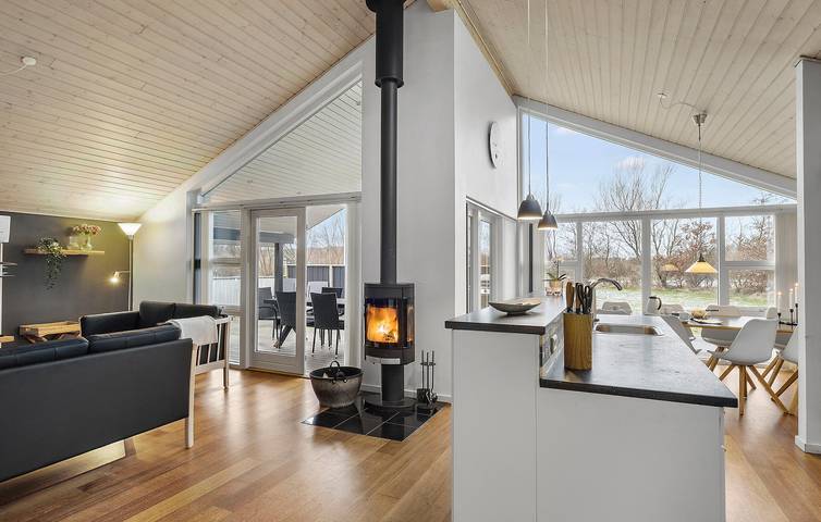 Ferienhaus für 6 Personen, mit Whirlpool und Terrasse sowie Garten und Sauna in Tranum Strand - 4