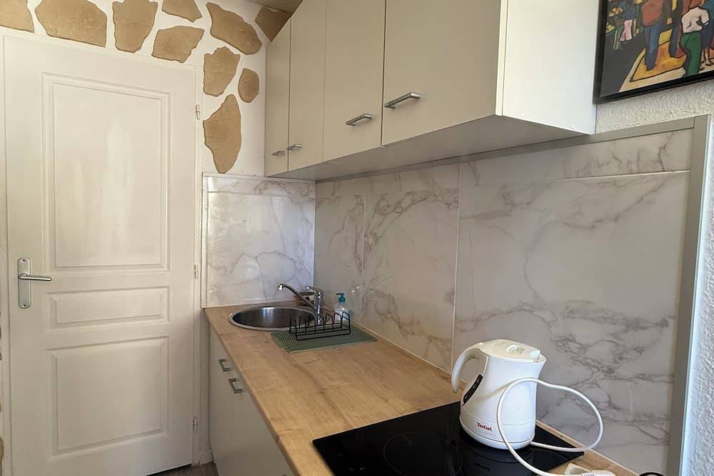Ganze Wohnung, Cosy studio 1min from the beach in La Capte, Hyeres