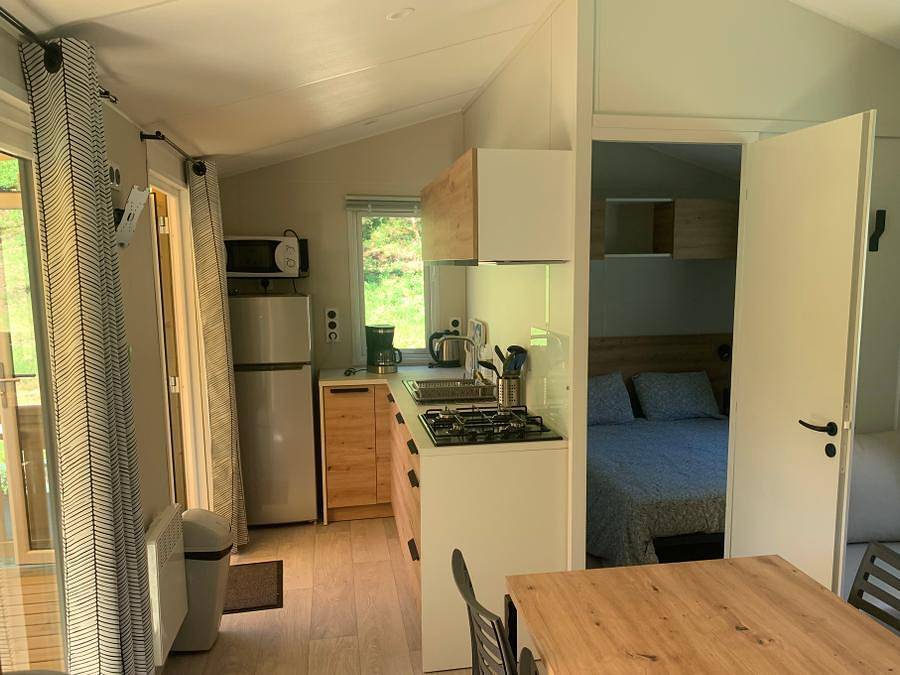 Camping La Castillonderie - Mobilheim 6 personen - Komfort 3 Zimmer - 33m² - Klimaanlage + Tv in Thonac, Périgord Noir
