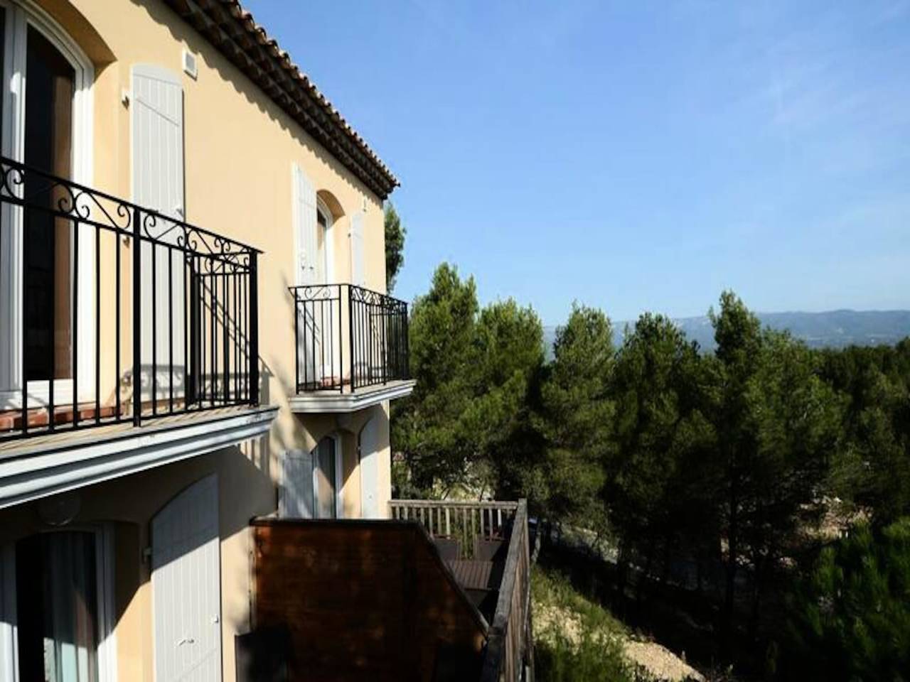 Apartamento entero, Apartamento en Provenza cerca de Golf y Piscina in Mallemort, Region de Arles