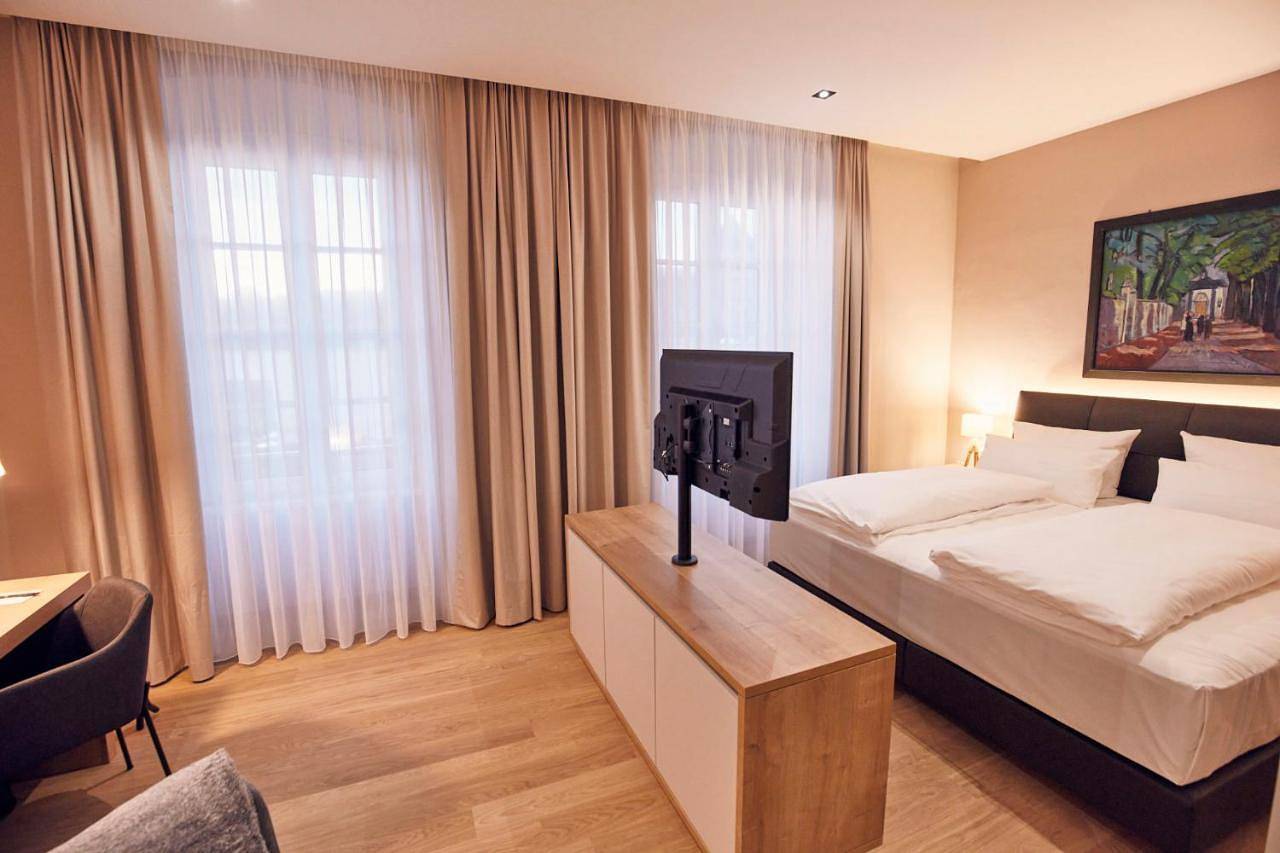 Seehotel Maria Laach in Laacher See, Glees