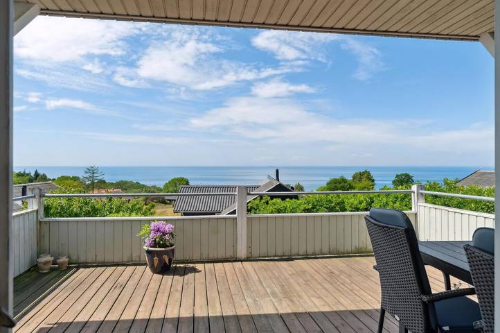 Ferieudlejning for 5 personer, med Terrasse i Hasle
