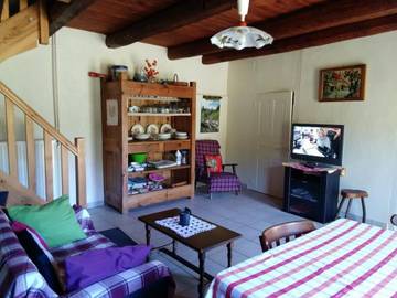 Gîte pour 5 Personnes dans Saint-Geneys-près-Saint-Paulien, Parc Naturel Régional Livradois-Forez, Photo 4