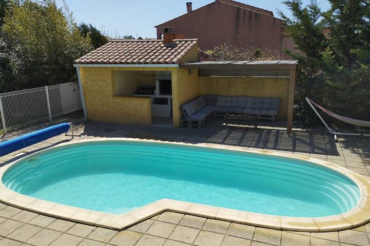 Location de vacances pour 9 personnes, avec jardin, animaux acceptés à Saint-Nazaire-d'Aude