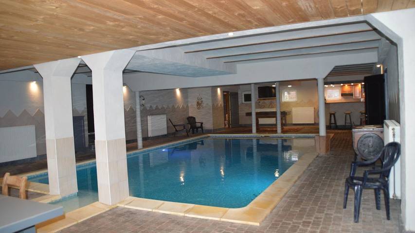 Location de vacances pour 15 personnes, avec sauna ainsi que piscine et jardin à Verviers