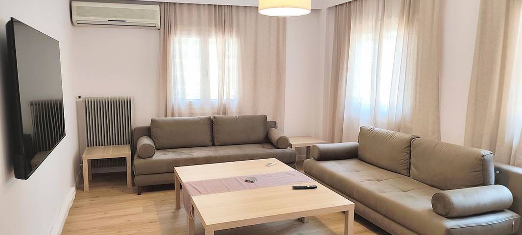 Apartamento entero, Family apartment in Acropolis with roof garden in Sección central de Atenas, Atenas