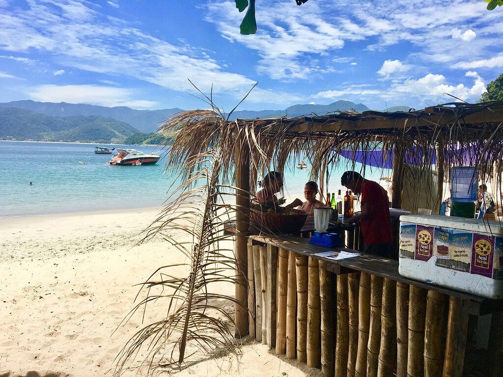 Refurbished House - Bar Of Sahy, 2 Suiten Mit Luft, Condominium Geschlossen, Loc. Täglich in São Sebastião, Região Metropolitana do Vale do Paraíba e Litoral Norte