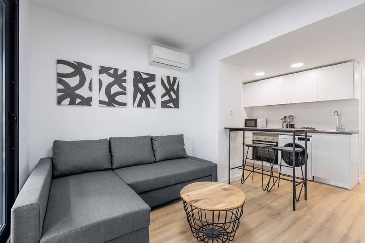 Apartamento entero, Apartamento reformado con garaje  de alquiler temporal in San Sebastián de los Reyes, Área Metropolitana de Madrid