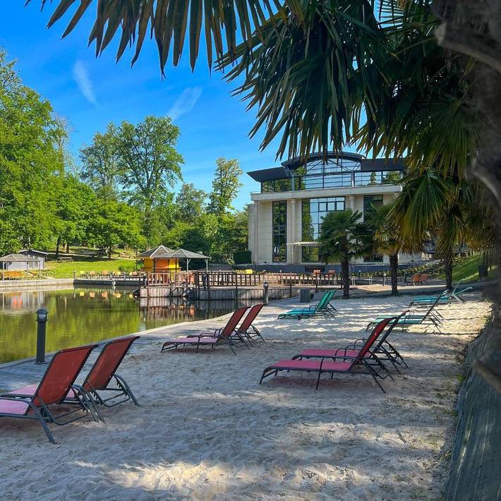 Hôtel pour 2 personnes, avec Terrasse et Jacuzzi ainsi que Jardin et Piscine