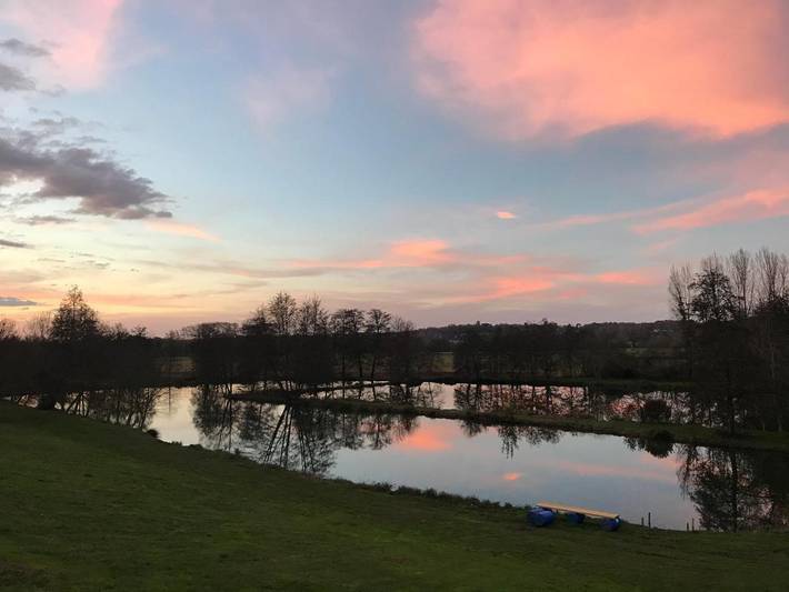 Location de vacances pour 10 personnes, avec jacuzzi et jardin, adapté aux familles à Cours-de-Pile - 2