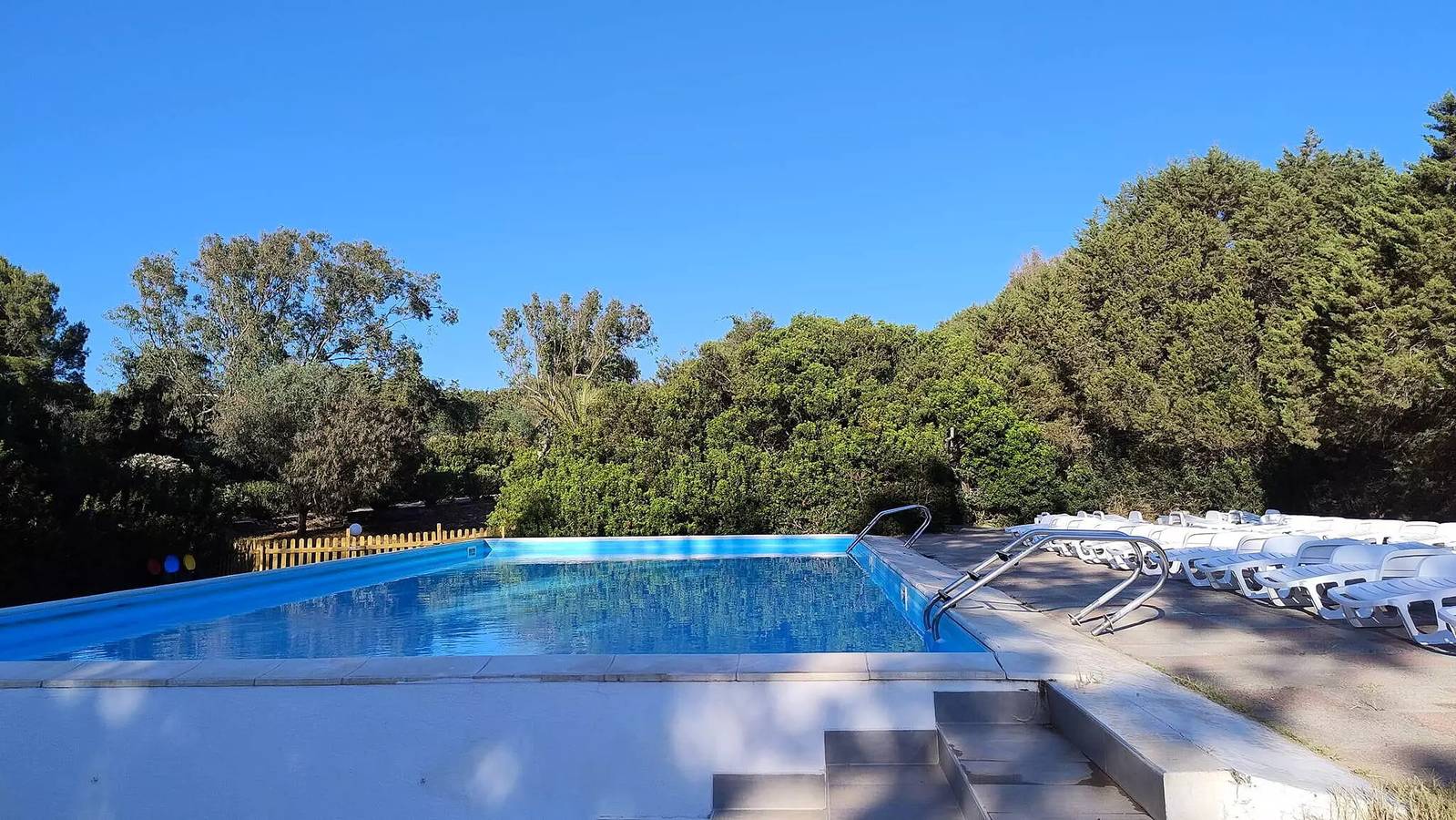 Mobil-home | Comfort | 2 Cam. | 4 pers. | Terrazza rialzata | A/C in Badesi, Olbia-Tempio
