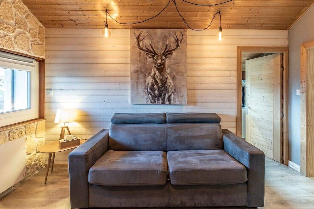 Apartamento entero, Apartamento tranquilo con vistas a la montaña en Alta Saboya in Marignier, Region Bonneville