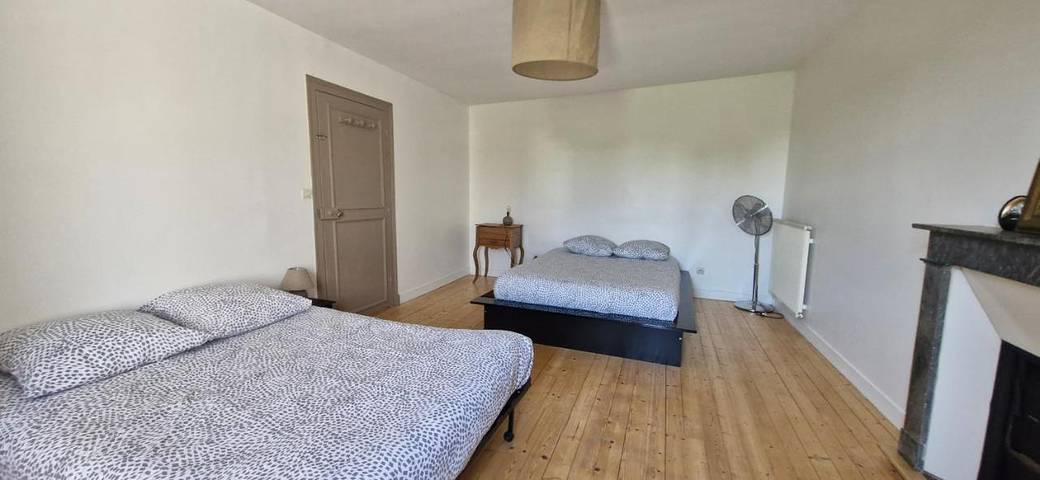 Location de vacances pour 18 personnes, avec piscine et jardin à Chessy - 4