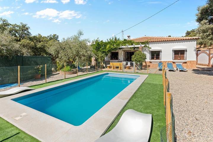 Villa pour 7 personnes, avec jardin ainsi que piscine et terrasse - 1