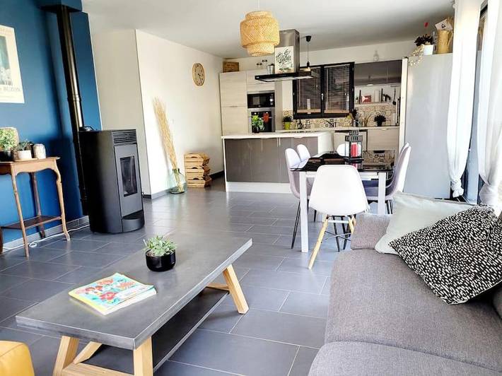 Villa pour 6 personnes, avec terrasse ainsi que jardin et vue