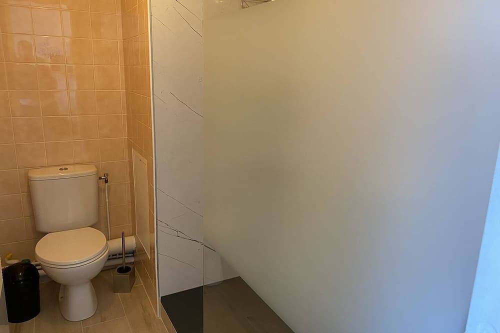Appartement entier, Agréable appartement avec pleine vue mer dans le quartier de La Garde à Saint Cast in Saint-Cast-le-Guildo, Région de Dinan
