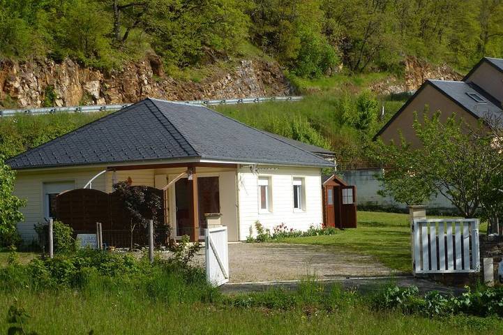Location de vacances pour 5 personnes, avec Terrasse et Jardin à Le Monastier-Pin-Moriès