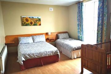Beach House for 16 People in Tramore, Munster, Photo 4