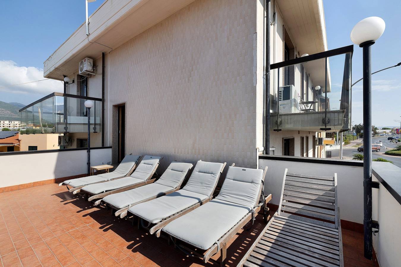 Apartamento entero, Apartamento 'Unità 2' con vistas al mar, Wi-Fi y aire acondicionado in Ceriale, Riviera di Ponente